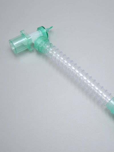 CATHETER MOUNT SMOOTH BORE TUBE